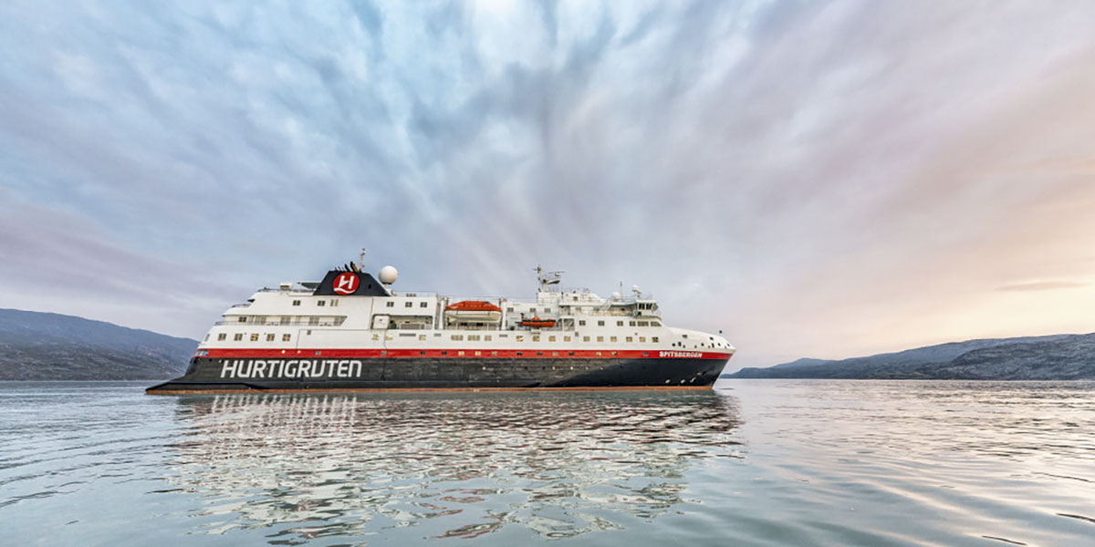 Spitsbergen skal ta passasjerene på ekspedisjonscruise til Afrika for første gang neste sesong. Foto: Hurtigruten