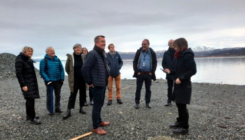 Fra markeringen av den nye forskningsstasjonen på Kvaløya utenfor Tromsø. Dette er historisk da dette er den største satsingen innen nye oppdrettsarter i Nord-Norge noensinne. Foto: Akvaplan.