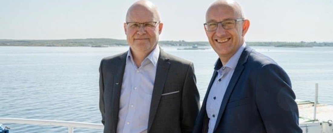 Roger Sørensen, administrerende direktør i Åkerblå Group. og Geir Fuglerud, administrerende direktør i Supply Chain & Product Assurance i DNV. 