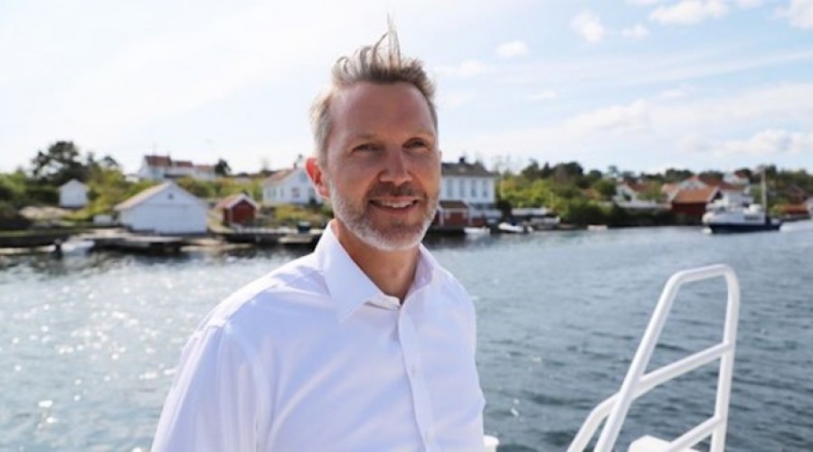 Kystdirektør Einar Vik Arset tipser om nytt gratis verktøy til småbåtsesongen. Foto: Kystverket.