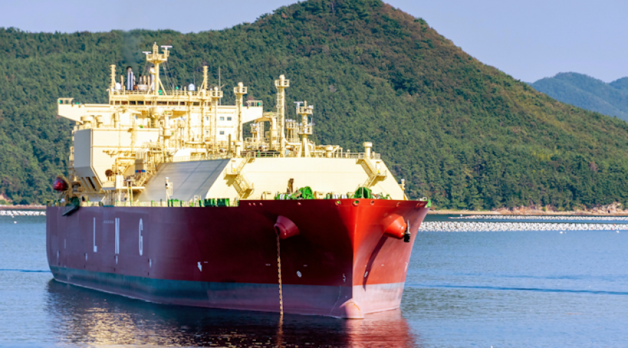 Image shows an LNG vessel coming into port and is for illustration purposes only
