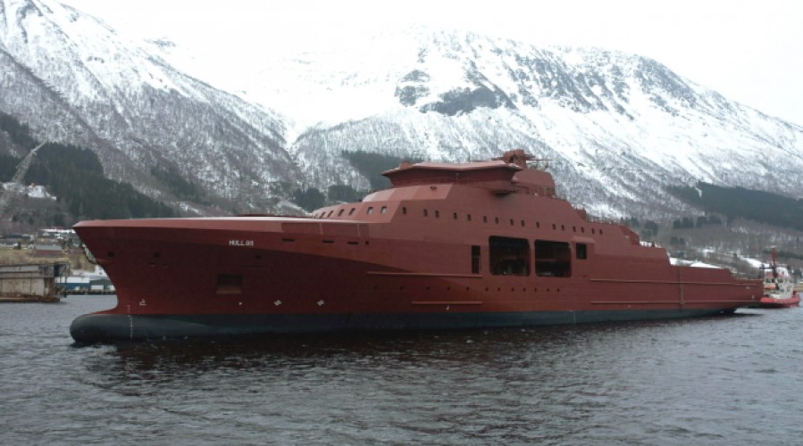 Her er KV Bjørnøya ankommet verftet i Norge. Det er det andre av totalt tre nye kystvaktfartøy i Jan Mayen-klassen. Foto: Vard